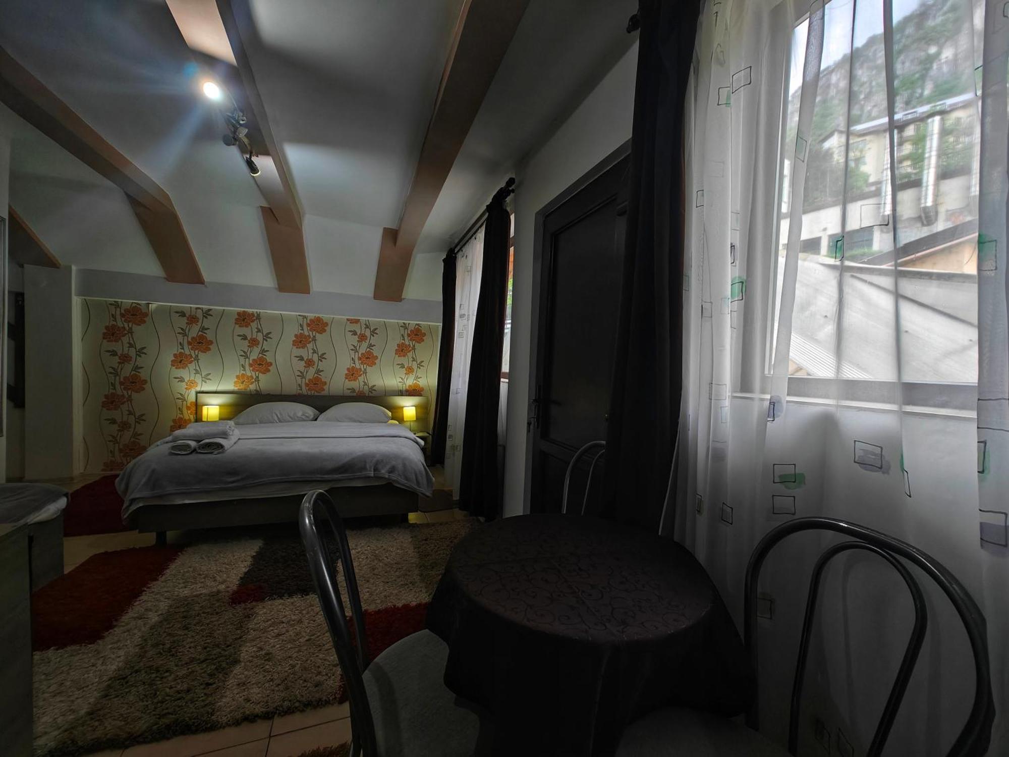 Casa Miclau Apartment Baile Herculane Exterior photo